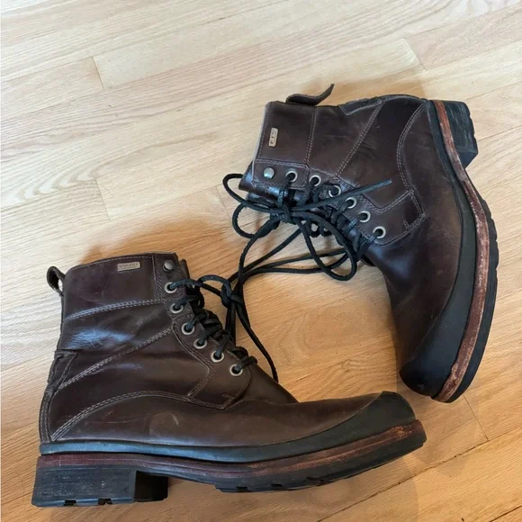 Men's UGG sz 11 preowned waterproof Brown Leather Boots - Picture 6 of 9